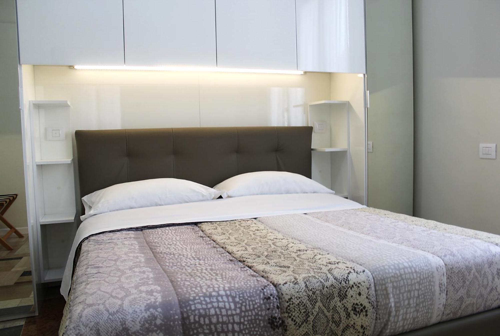 Apartments Porta Venezia - Milan Downtown Екстер'єр фото