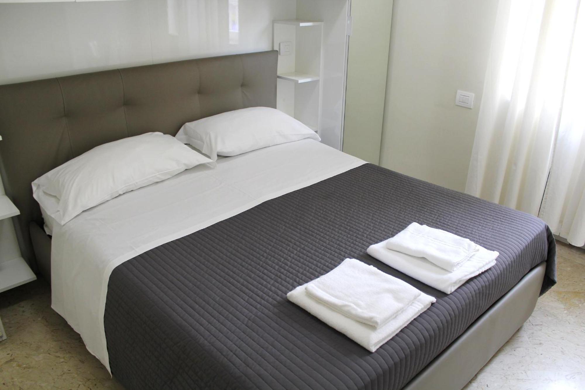 Apartments Porta Venezia - Milan Downtown Екстер'єр фото