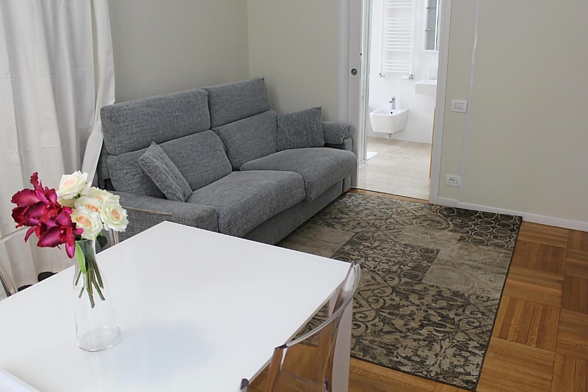 Apartments Porta Venezia - Milan Downtown Екстер'єр фото