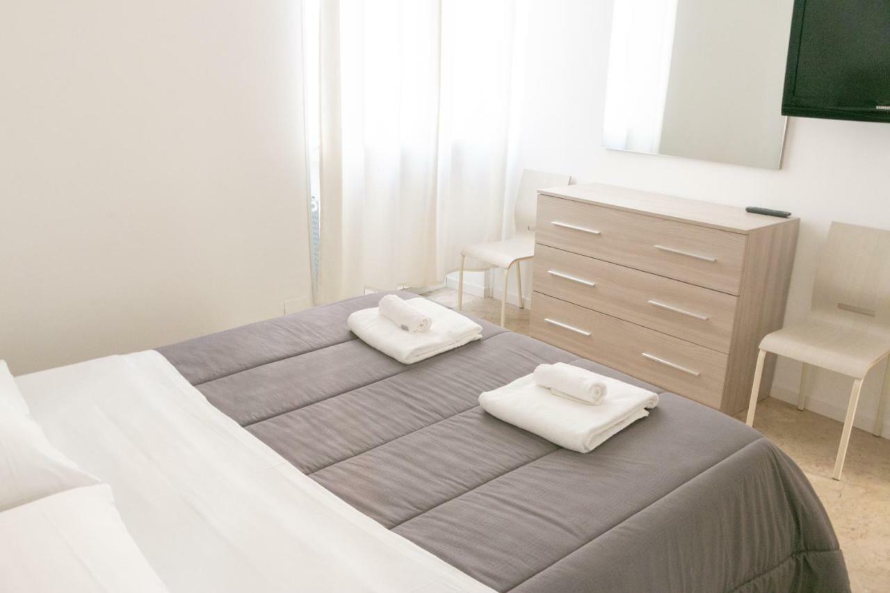 Apartments Porta Venezia - Milan Downtown Екстер'єр фото