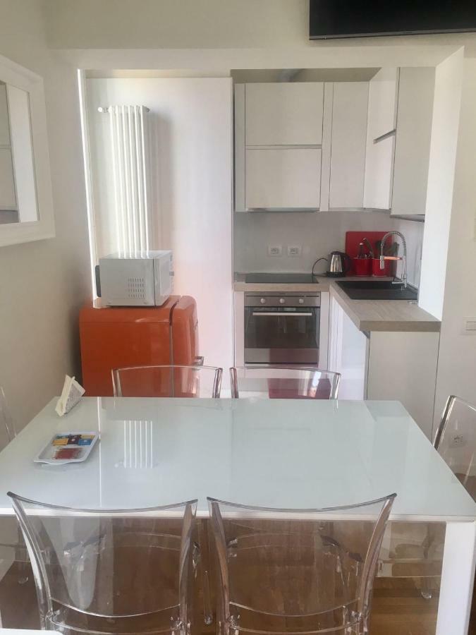 Apartments Porta Venezia - Milan Downtown Екстер'єр фото