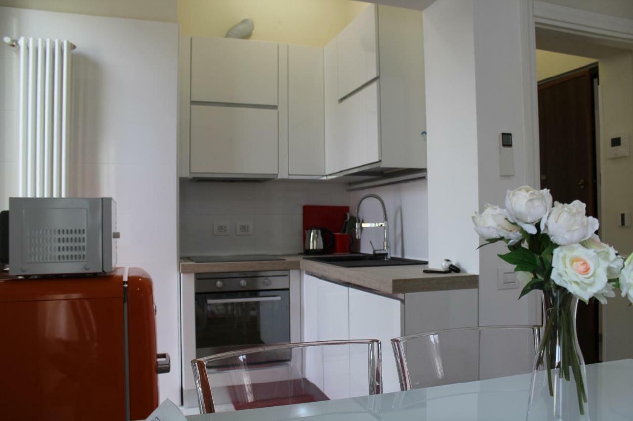 Apartments Porta Venezia - Milan Downtown Екстер'єр фото